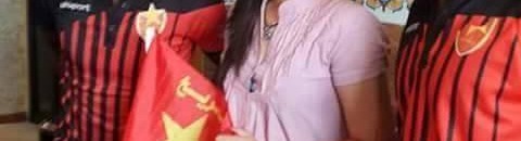 بالصور.. روابط المريخ تكرم الحسناء الجزائرية التي تعلق علي مباريات الفريق.. ومشجع يخاطب مجلس إدارة الفريق ويطلب الزواج منها ويسمي قائد الفريق وكيلاً له 12 11908056 1038848629488667 1110913692 n