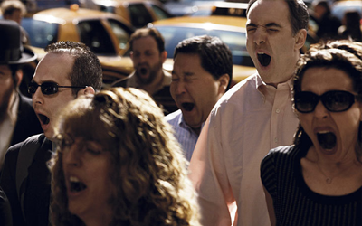 إذا لم تتثاءب مع المتثائبين فقد تكون مصاباً بمس عقلي 1