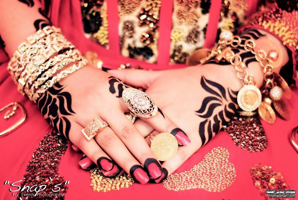 البوبار في بيت البكاء.. مكان لاستعراض الحلي والذهب والأزياء ونقوش الحناء 1 80937a2a04328a308b8038a246082ff5