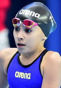 بالصور طفلة 10 سنوات تشارك فى بطولة العالم للسباحة