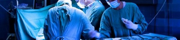 بالفيديو.. ثبات انفعالي كبير.. عملية جراحية أثناء زلزال باكستان 8 elbashayer image 1438535248