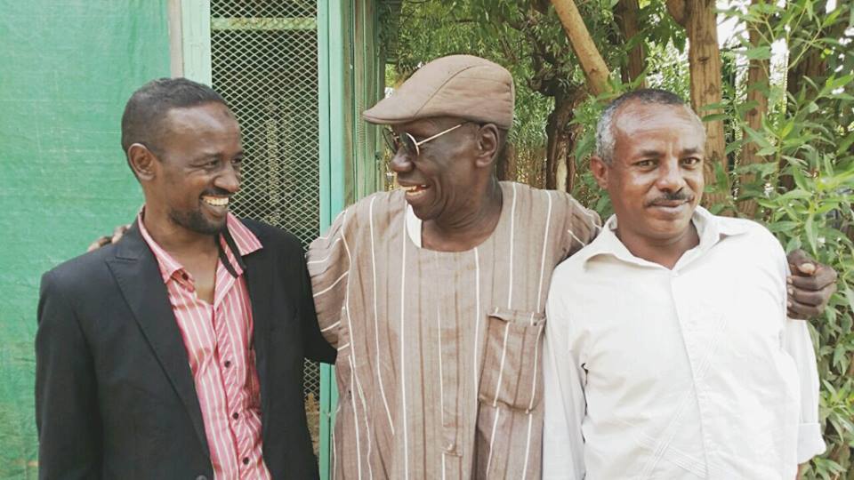 بالصور تفاصيل زيارة السفارة الأمريكية لفنان السلام السوداني كمال كيلا بمنزله بحي الأزهري 5 كيلا5