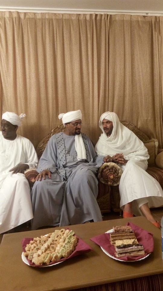 شيخ الأمين يناقش الأمريكان لرفع الحظر عن السودان.. يتلقى دعوة لزيارة الولايات المتحدة 3 محمد عادل2