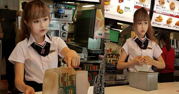 بالفيديو.. علبة من "كنتاكي" تشحن هاتفكم أثناء الأكل 1 موظفة ماكدونالدز العسل