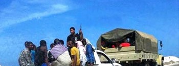 احتجاز (5) سودانيين بليبيا مقابل الإفراج عن 14 شاحنة محتجزة بالفاشر 10 مهاجرين هجرة