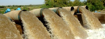 طلمبات إيطالية في طريقها لمشروع مياه الأبيض 10 1443372245