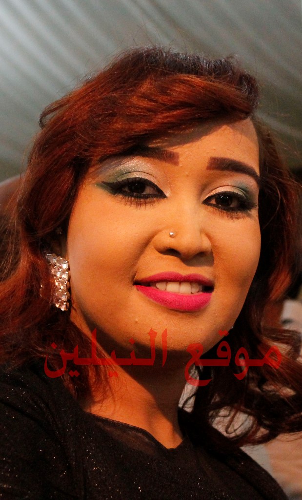 شاهد بالصور..المطربة ريماز ميرغني تفقد الكثير من وزنها.. وتظهر بنيولوك جديد يجعلها محط الأنظار 3 2