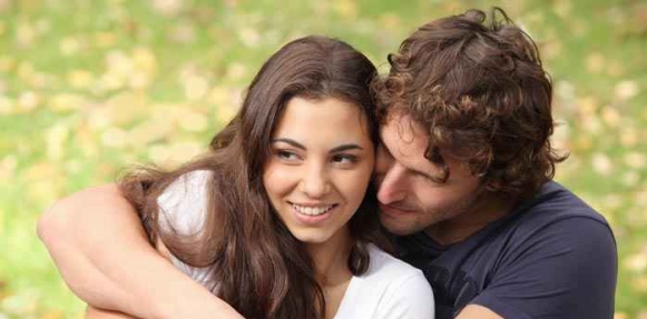 الأزواج يتشاركون مستعمرات بكتيريا الجلد 1 elbashayer image 1442077053