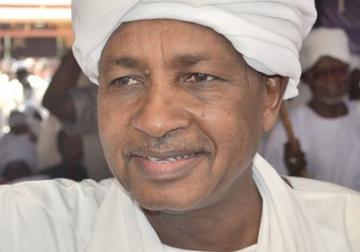 أحمد بابكر وزير العمل والإصلاح الإداري