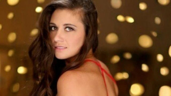 بالصور: نساء تم طردهنّ من العمل بسبب جمالهن الزائد 1 أوليفيا سبراور