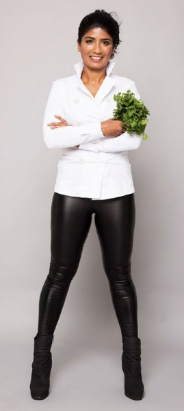 "أنجيلا" زوجة وأم فى الـ51 وشكلها أصغر بـ20 سنة 1 امراة