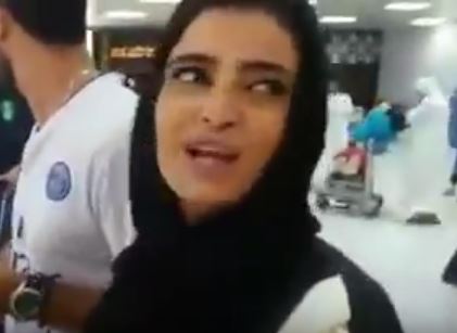 بالفيديو.. حسناء عربية تبعث برسالة للشعب السوداني (انتو أحسن ناس وأطيب ناس.. وأنا كثير بحبكم) 1 حسناء