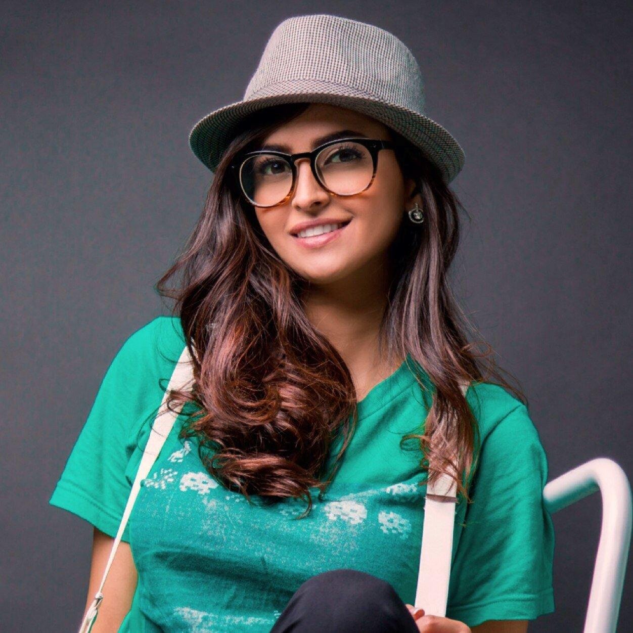 بالصورة : علا الفارس تقهر أبو الطيب السوداني بالفتى الأسمر "عبادي" 1 علا الفارس