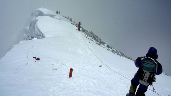 اكتشاف قمم صخرية أعلى من قمة إفرست بـ100 مرة 1 قمة إفرست