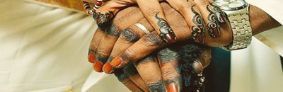 بالفيديو.. زيارة المشايخ والاضرحة وضرب العريس "بالسوط" .. أغرب عادات وتقاليد الزواج في هذه الدولة 11 زواج