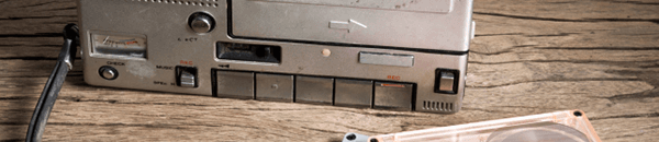 الحب في زمن «شرائط الكاسيت» .. عندما انتصر الناس على الغُربة بسماع صوت الحبيب 10 كسيت تسجيل