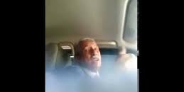 نائب يقبل فتاة داخل سيارة خاصة