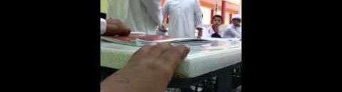 مدرس يعتدي بالضرب على طالب: «وريني أبوك هيعمل إيه؟» 10 12725388