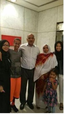 بالصور..المملكة السعودية تستقبل الطفل الأمريكي «مبتكر الساعة المتفجرة» 1 احمد عمرة1