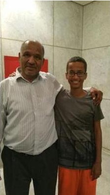 بالصور..المملكة السعودية تستقبل الطفل الأمريكي «مبتكر الساعة المتفجرة» 4 احمد عمرة2