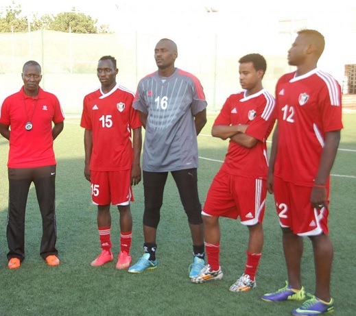 المعز محجوب يحطم الأرقام القياسية مع صقور الجديان 1 المعز محجوب مع المنتخب