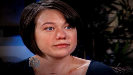 امرأة تهاجم حاملا وتنتزع جنينها