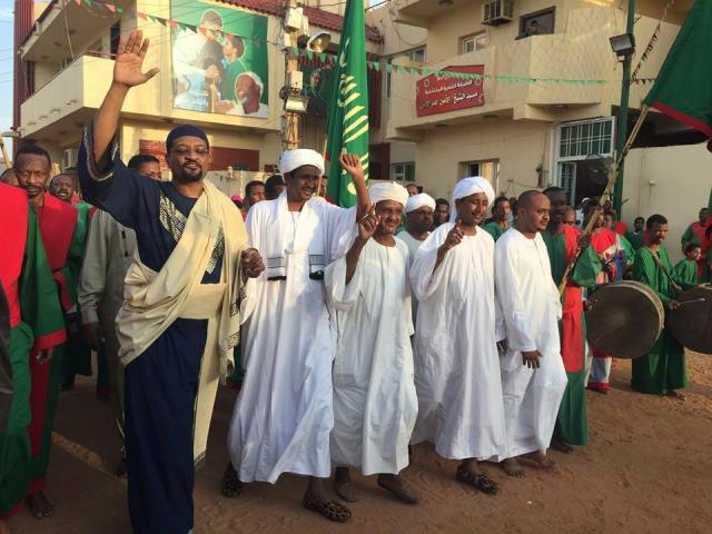 قيادي صوفي: رفع العقوبات عن السودان إنجاز يحسب لمشايخ الطرق الصوفية بالخرطوم 1 حميدتي اللمين2