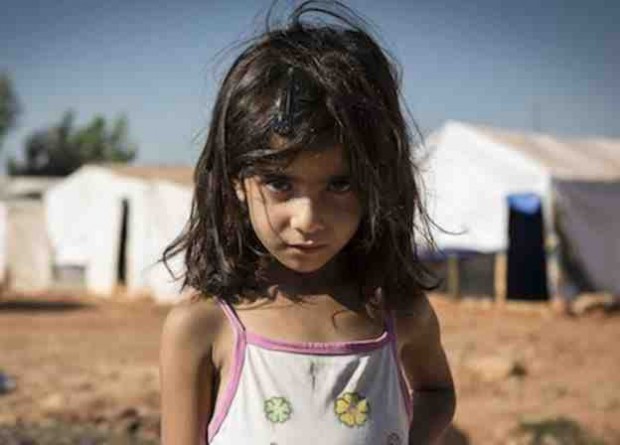 صورة تتهكم على طفلة سورية