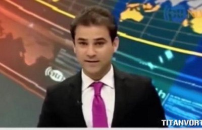 بالفيديو: مذيع أفغاني يترك الإستديو ويفر هرباً من الزلزال 1 مذيع أفغاني يهرب