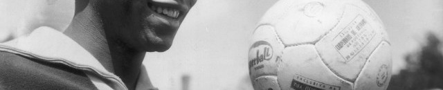 الأسطورة بيليه يوجه رسالة للمنتخب الجزائري 10 بيليه