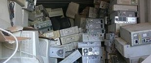 قضية حاويات أمبدة: تحريك بلاغات في مُواجهة وزارة البيئة 10 حاوية