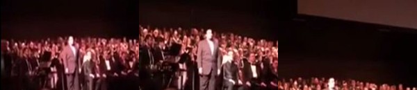 حفل (تاسيتي) بعيد الأم دون جمهور 10 سعودي يرفع الأذان أثناء احتفالية