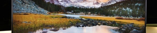 بالفيديو.. رجل يحطم تليفزيونه بسبب خسارة فريقه 10 عُمال ينقلون شاشة تلفزيون