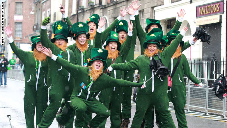 تعرَّف على ترتيب بلدك في مؤشر الكرم والعطاء العالمي 1 أكرم 10 بلدان في العالم