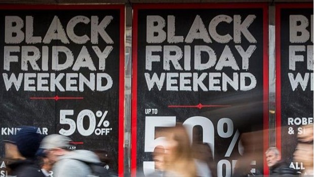 بالصور: تعرف على سبب تسمية يوم أمس بالجمعة السوداء.. ولماذا ينتظره الناس حول العالم؟ 1 الجمعة السوداء