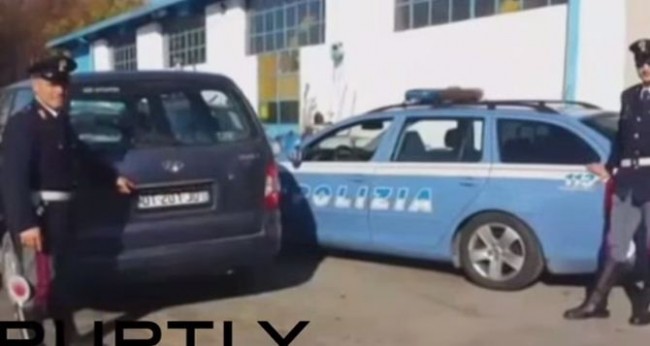 فكرة جنونية لإيطالي من أجل تجنب المخالفات المرورية