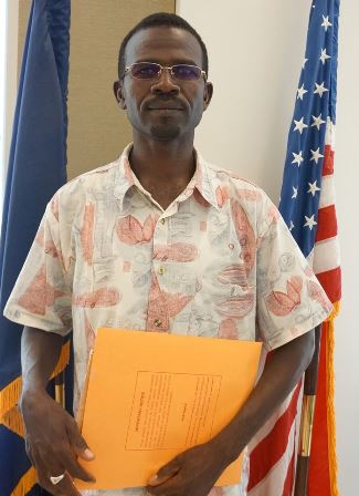 وئام طارق: يحدثني زوجي عن حلمه بالذهاب لامريكا، اليوم تحقق حلمه قال لي أنه فاز باللوتري عندما تزوجني، ولكن الان فاز باللوتري الاكبر 2 محمد جمعة ادم