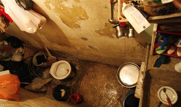 يقضون حاجتهم في العراء