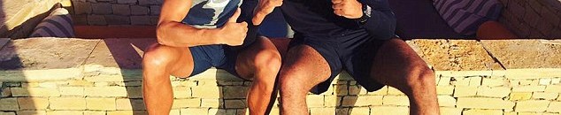 رونالدو مع الملاكم المغربي