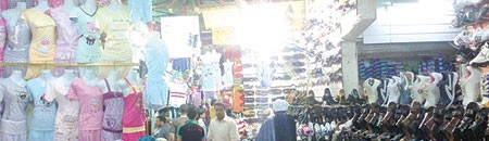 كشة سوق أمدرمان.. مصائب قوم عن قوم فوائد.. إزالة محلات 10 سوق ليبيا