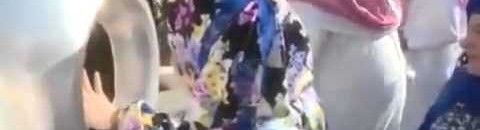 بالفيديو.. والدة رئيس الشيشان تنهار بالبكاء بعد صلاتها داخل الكعبة 10 والدة رئيس الشيشان