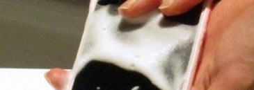 شركة يابانية تعرض أول هاتف قابل للغسل بالصابون 10 9ff455bef0b919de7deb2a2298a3b944bf706d4b 0 323899 large 365x330