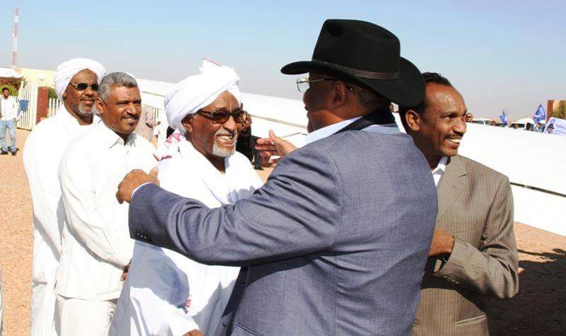 بالصور.. ومن أجل المشاركة في تكريمه..الكاردينال يصل عطبرة بطائرة خاصة.. ويلتقي السيسي ومسار 3 الكاردينال يصل عطبرة بطائرة خاصة.. ويلتقي السيسي ومسار