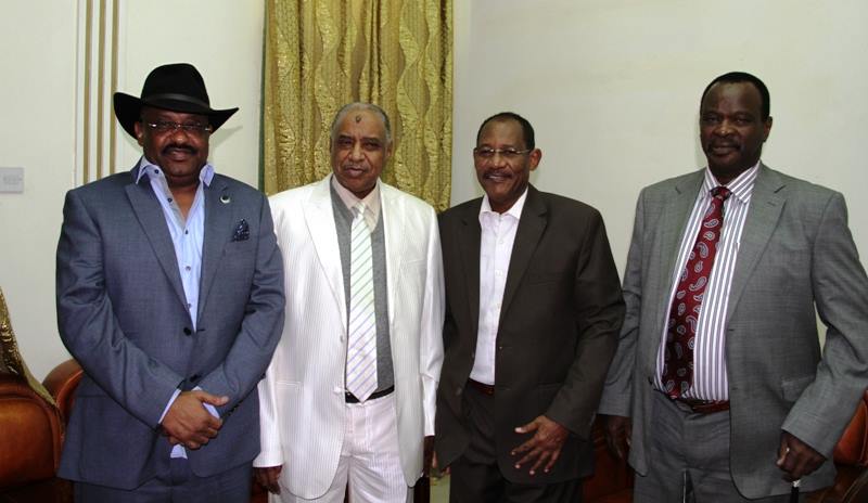 بالصور.. ومن أجل المشاركة في تكريمه..الكاردينال يصل عطبرة بطائرة خاصة.. ويلتقي السيسي ومسار 5 الكاردينال يصل عطبرة بطائرة خاصة.. ويلتقي السيسي ومسار