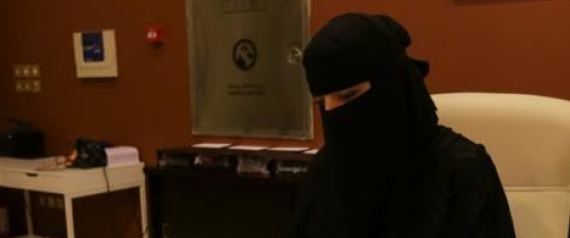 بالفيديو: قاض يطلق زوجةً حاملاً بحجة عدم تكافؤ النسب 1 سعودية