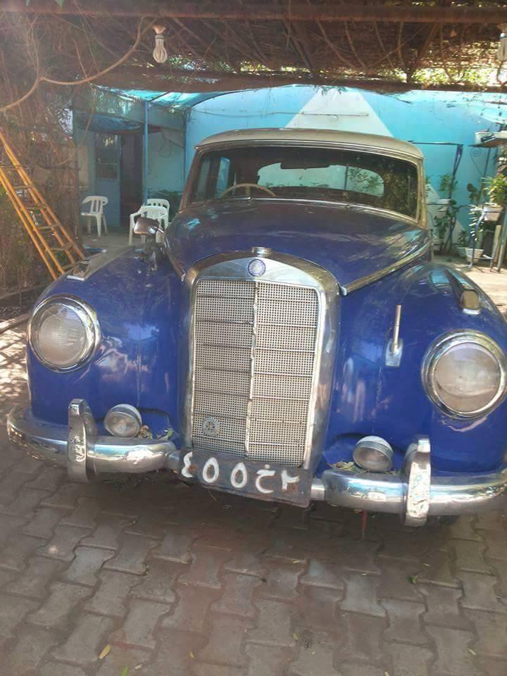 بالصور.. سيارة رئيس الوزراء السوداني السابق تثير اهتمام رواد مواقع التواصل الاجتماعي.. وبعضهم يطلب شرائها بأعلى سعر 3 مرسيدس2