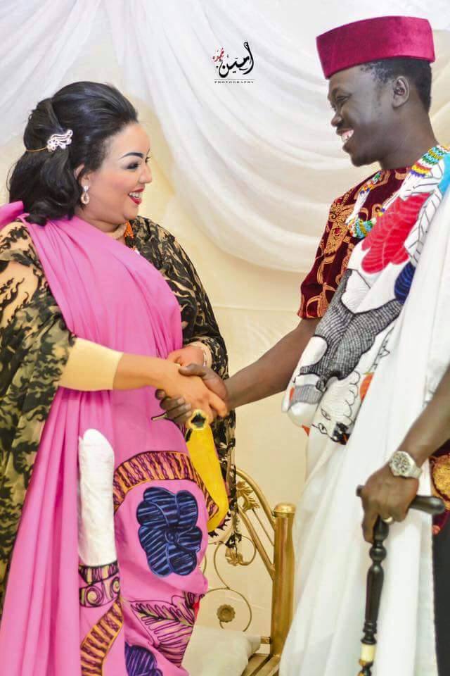 بالصور والفيديو.. ندي القلعة تشارك الجنوبيين الأفراح.. تغني لمدينة أويل..ترتدي ثيابهم وتعبر عن سعادتها بالرقص بينهم 6 ندي القلعة حفل الجنوب