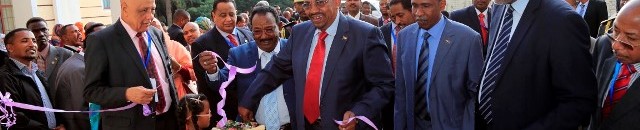 البشير يشهد الاحتفال الرسمي بافتتاح السفارة السودانية بأديس أبابا 10 البشير اديس ابابا