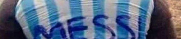 بالصورة .. بعد قميص ميسي .. طفل مصري يرتدي كيسا حباً بمحمد صلاح 11 طفل ميسي