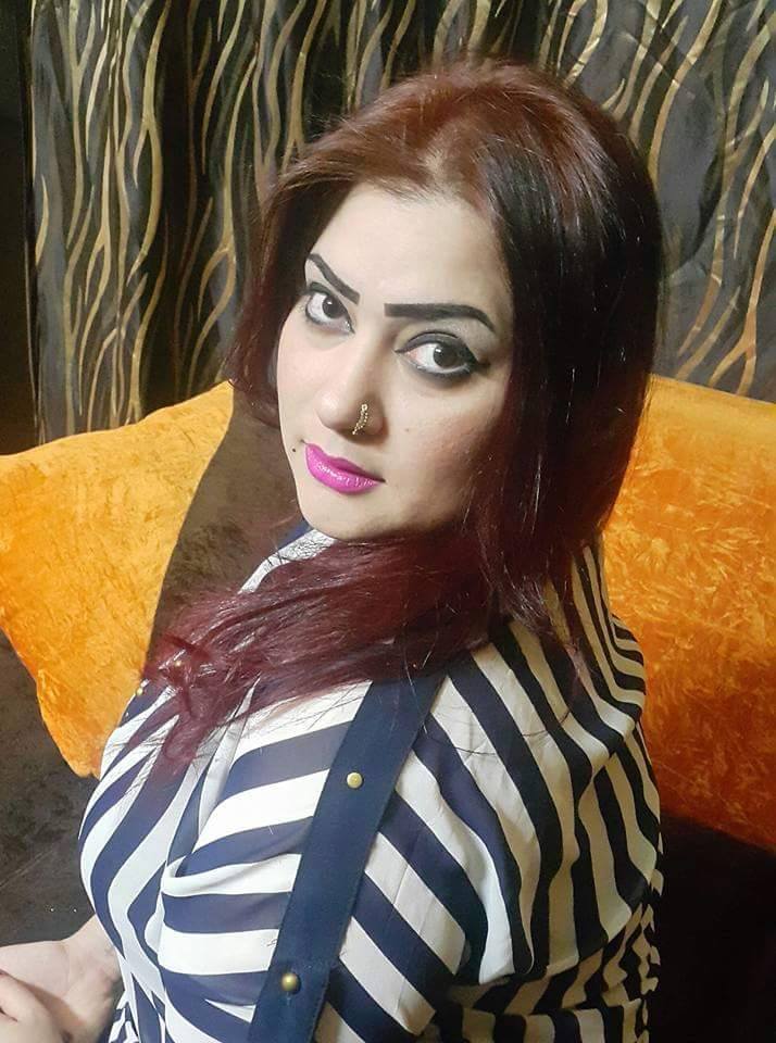 الفنانة السودانية مونيكا تثير ضجة علي فيسبوك